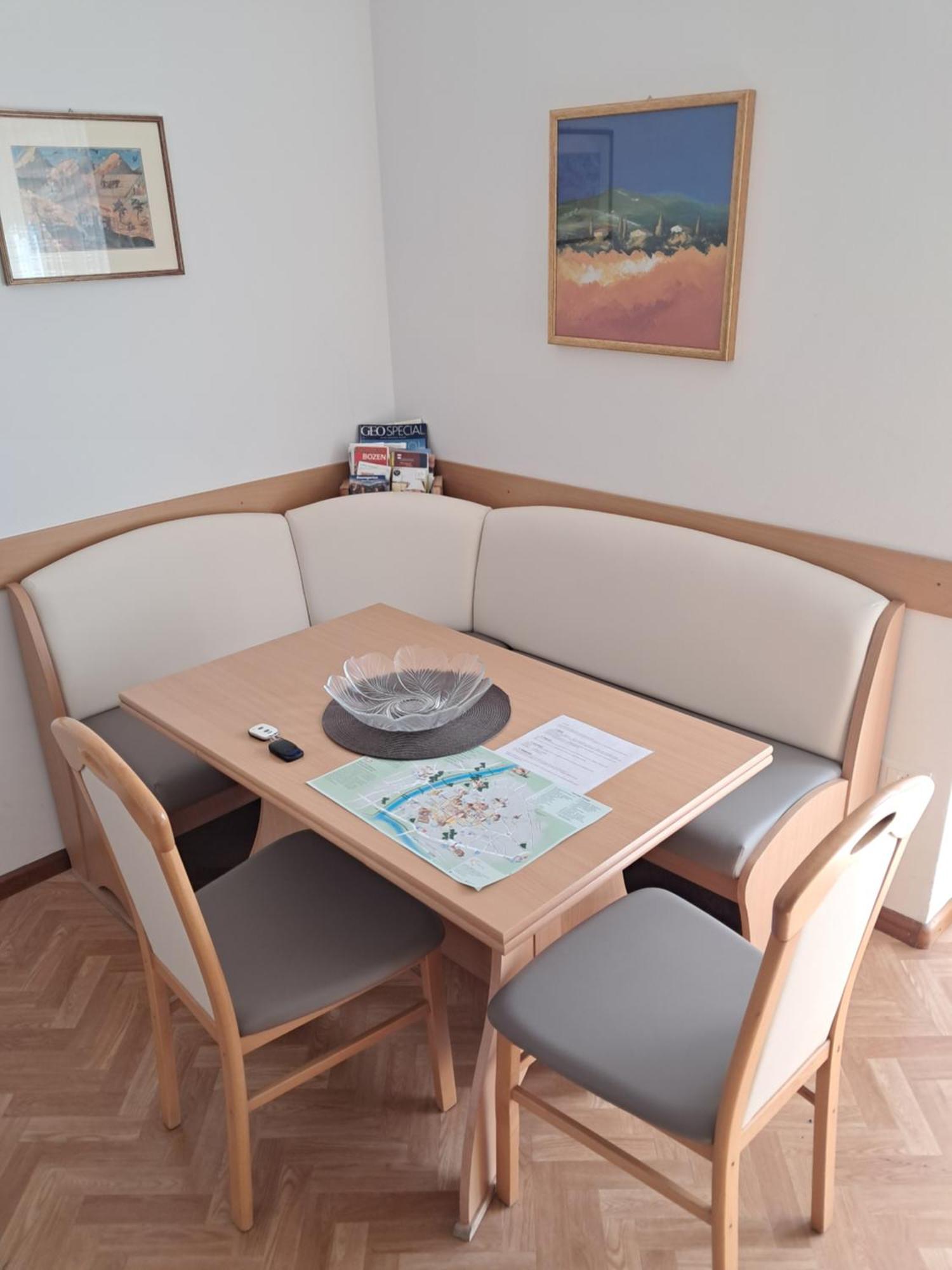 Guesthouse48 Bolzano Bagian luar foto
